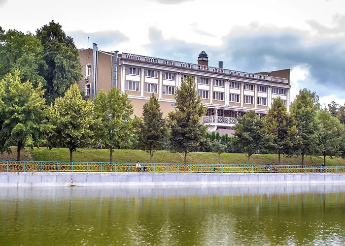 Orly Park-Hotel Київ